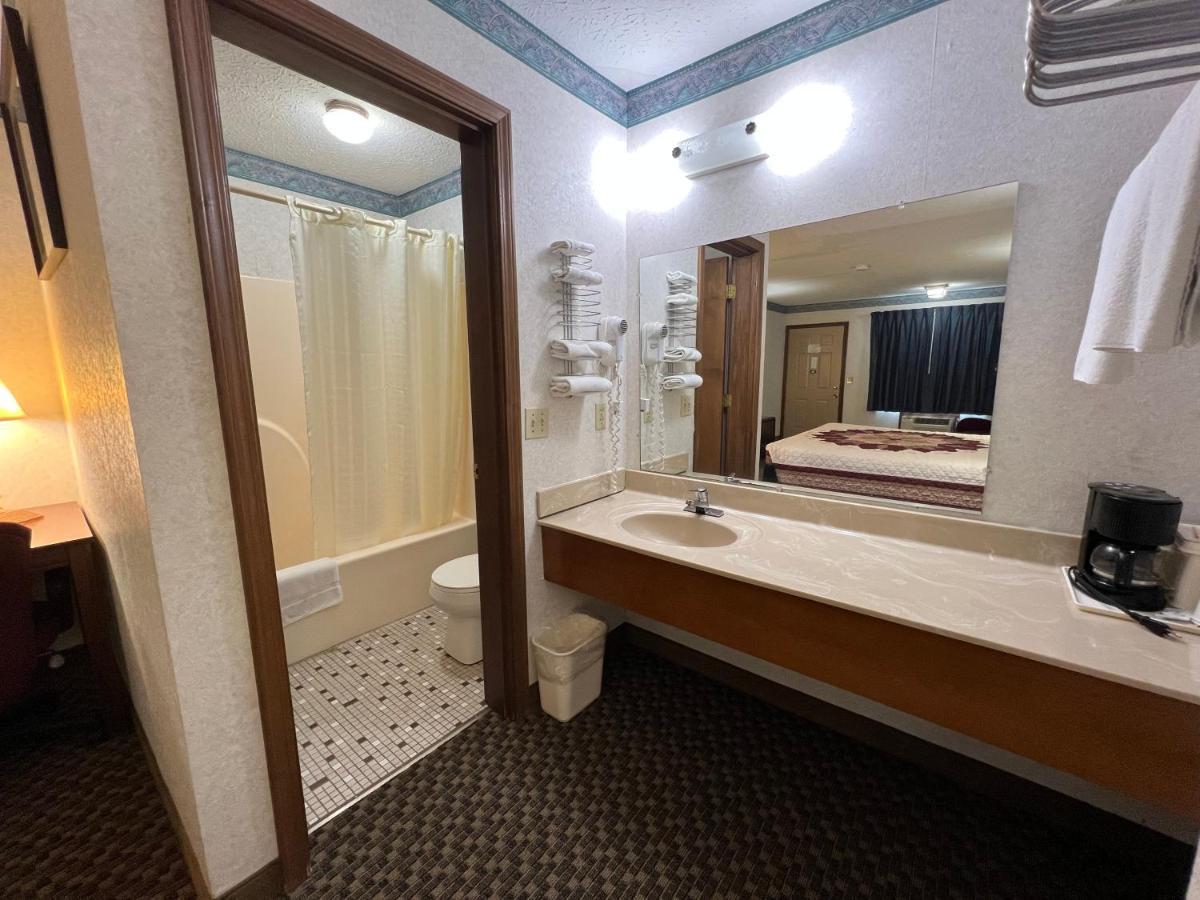 Americas Inn Bardstown Kültér fotó