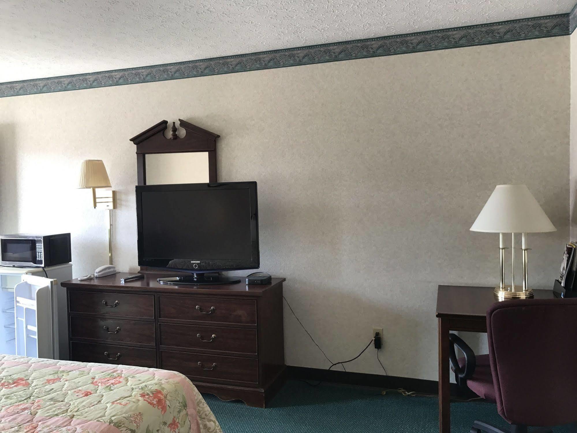 Americas Inn Bardstown Kültér fotó