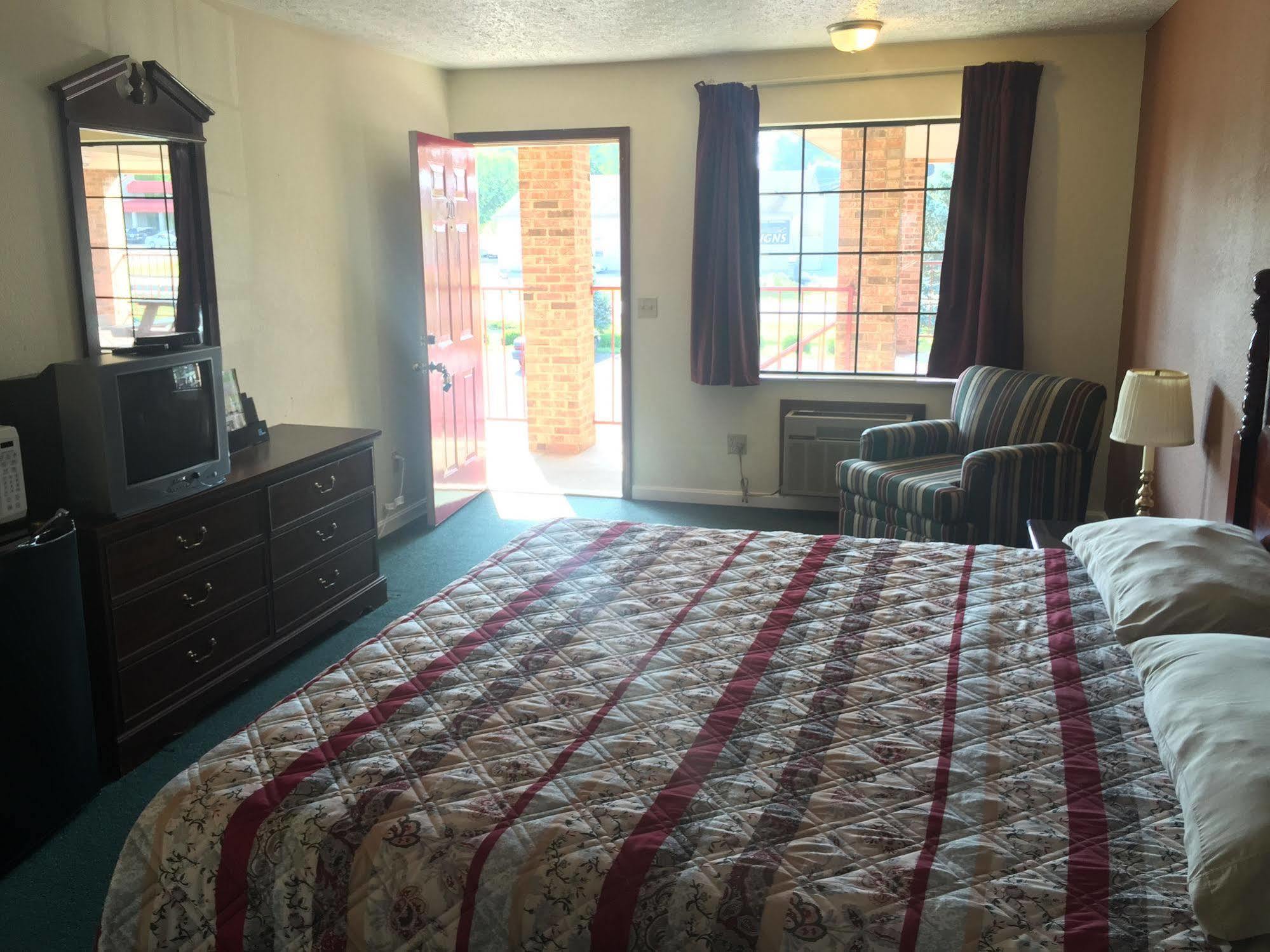 Americas Inn Bardstown Kültér fotó