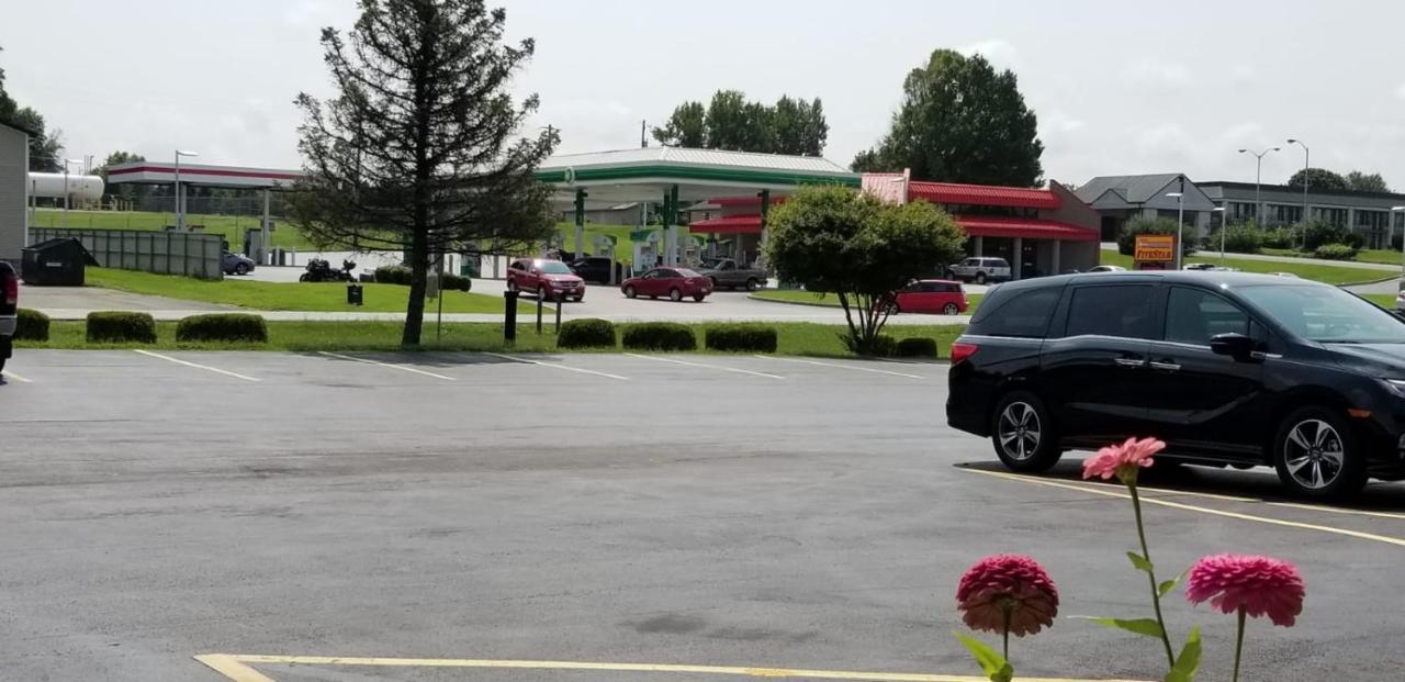Americas Inn Bardstown Kültér fotó